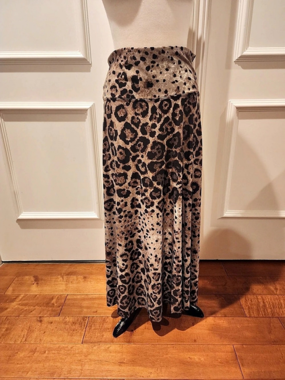 Coco Bianco Animal Print Maxi Skirt in Brown & Black Like New